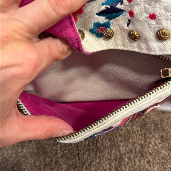 Steve Madden Floral Embroidered Backpack Boho - Picture 6 of 9